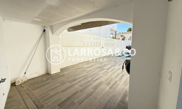 Resale - Detached House/Villa - Villamartin - Costa Blanca