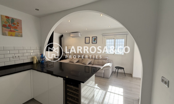 Resale - Detached House/Villa - Villamartin - Costa Blanca