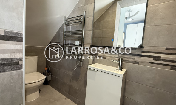 Resale - Detached House/Villa - Villamartin - Costa Blanca