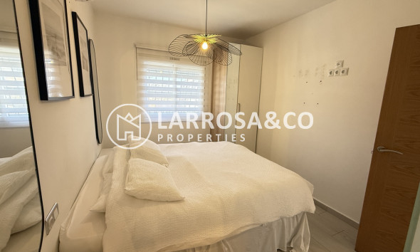 Resale - Detached House/Villa - Villamartin - Costa Blanca