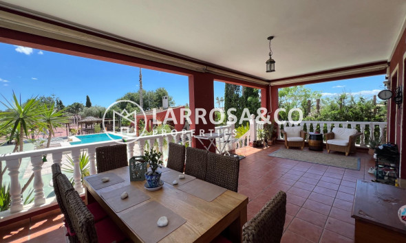 Reventa - Casa de campo - Dolores - Comunidad valenciana