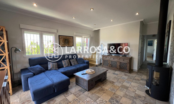 Reventa - Casa de campo - Dolores - Comunidad valenciana