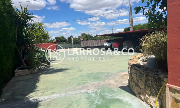 Reventa - Casa de campo - Dolores - Comunidad valenciana
