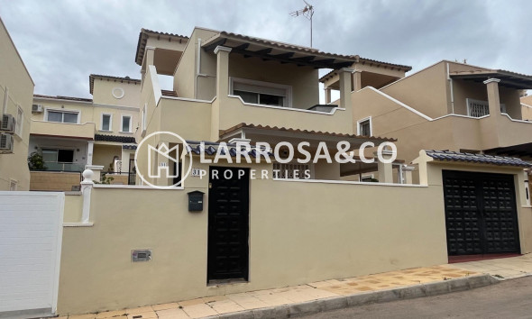 Resale - Bungalow - San Miguel de Salinas - Las Filipinas