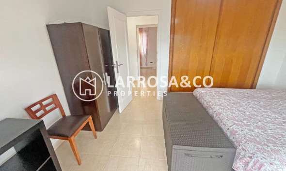 Resale - Bungalow - San Miguel de Salinas - Las Filipinas