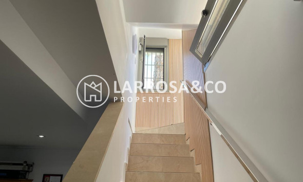 Resale - Detached House/Villa - Villamartin - El Galan