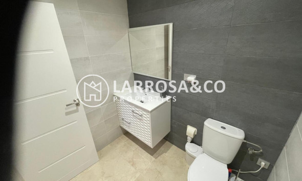 Resale - Detached House/Villa - Villamartin - El Galan