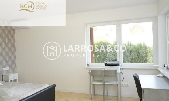 Resale - Detached House/Villa - La Nucia - Montebello - Nou Espai