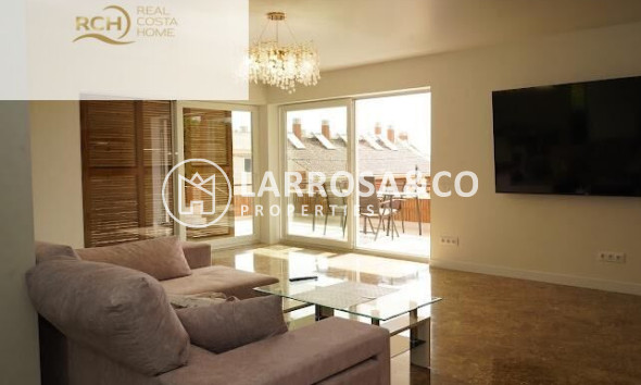 Resale - Detached House/Villa - La Nucia - Montebello - Nou Espai