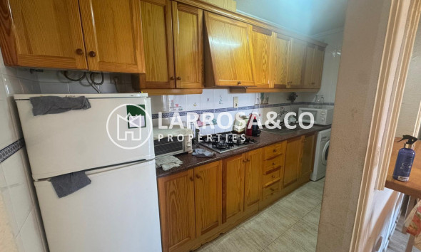 Resale - Apartment - Torrevieja - Playa del Acequión