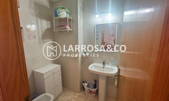 Resale - Apartment - Torrevieja - Playa del Acequión