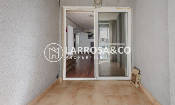 Resale - Apartment - Torrevieja - Playa del Acequión