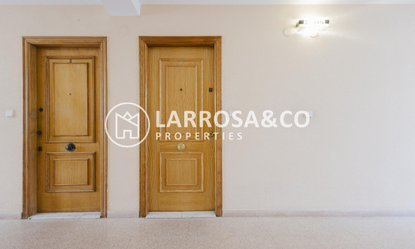 Resale - Apartment - Torrevieja - Playa del Acequión