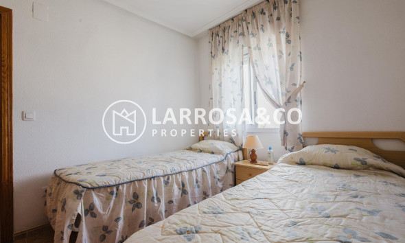 Resale - Apartment - Torrevieja - Parque de las Naciones