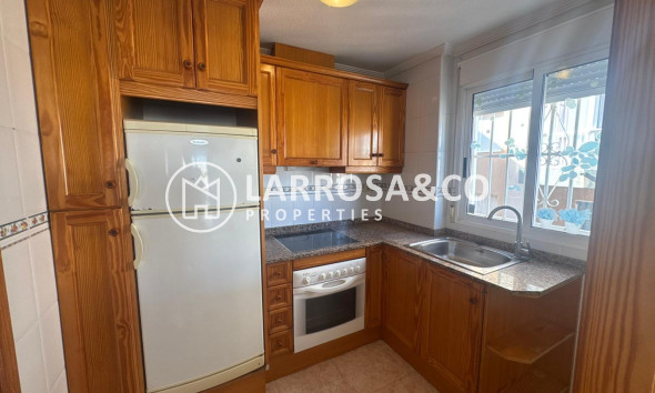 Resale - Apartment - Torrevieja - La Mata