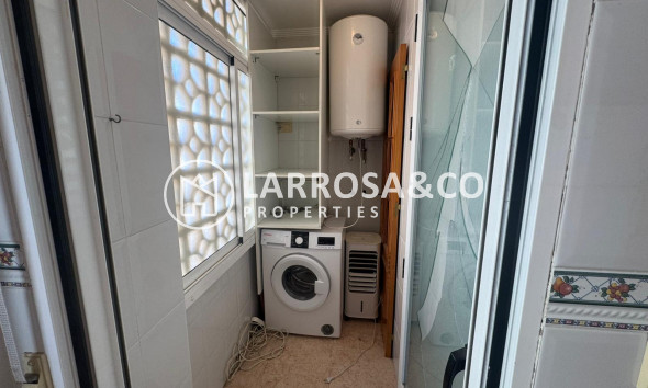 Resale - Apartment - Torrevieja - La Mata