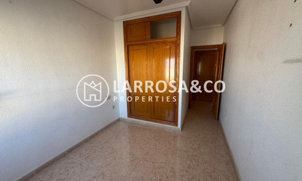 Resale - Apartment - Torrevieja - La Mata