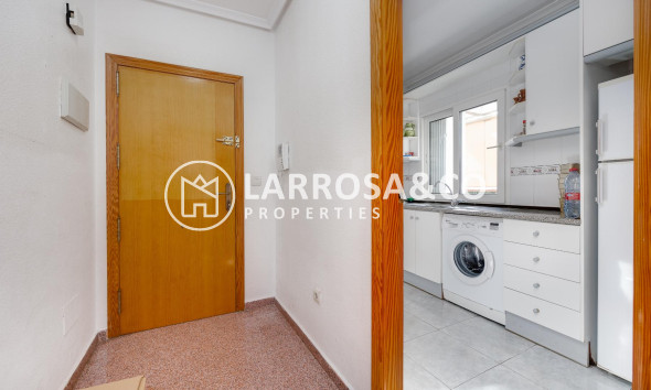 Resale - Apartment - Torrevieja - Parque de las Naciones