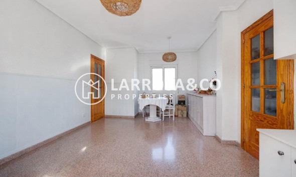 Resale - Apartment - Torrevieja - Parque de las Naciones