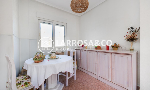 Resale - Apartment - Torrevieja - Parque de las Naciones