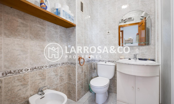 Resale - Apartment - Torrevieja - Parque de las Naciones