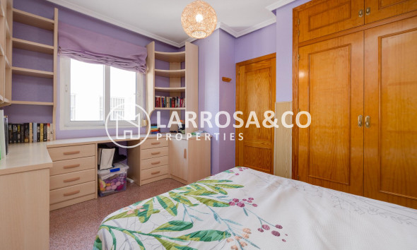Resale - Apartment - Torrevieja - Parque de las Naciones