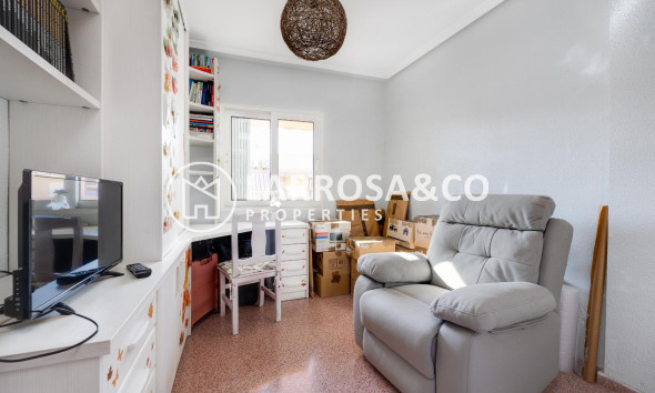 Resale - Apartment - Torrevieja - Parque de las Naciones