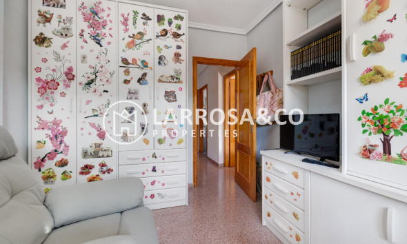 Resale - Apartment - Torrevieja - Parque de las Naciones