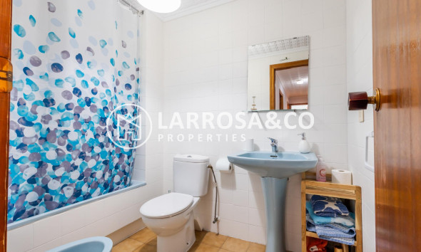 Resale - Apartment - Torrevieja - Playa de los Naufragos