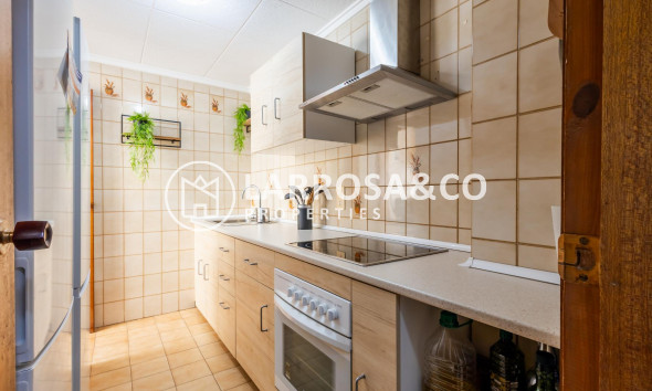 Resale - Apartment - Torrevieja - Playa de los Naufragos