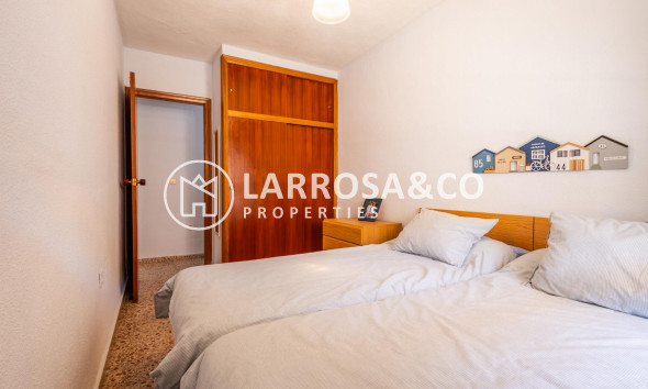 Resale - Apartment - Torrevieja - Playa de los Naufragos
