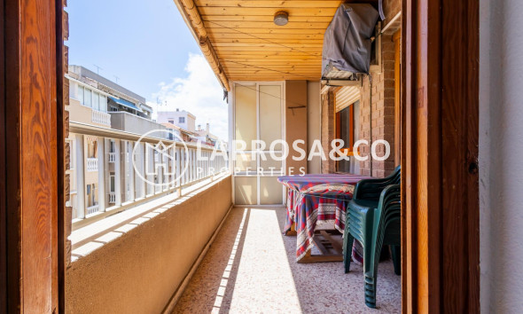 Resale - Apartment - Torrevieja - Playa de los Naufragos