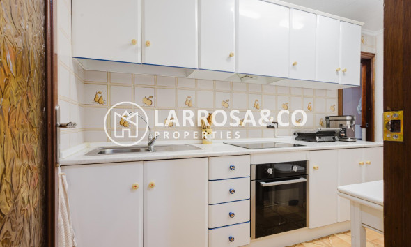 Resale - Apartment - Torrevieja - Playa del Acequión