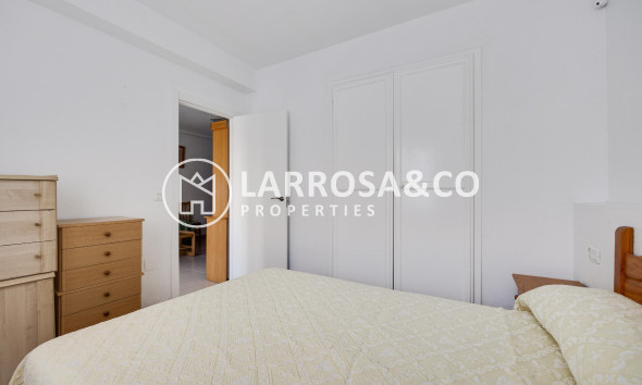 Resale - Bungalow - Torrevieja - Playa de los Naufragos