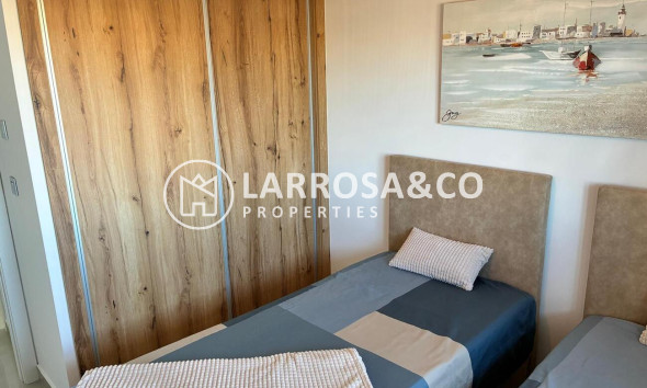 Resale - Apartment - Pilar de la Horadada - Costa Blanca