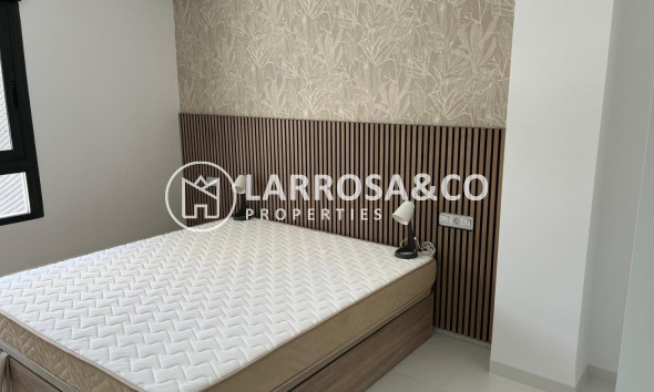 Resale - Apartment - San Miguel de Salinas - Inland