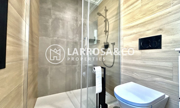 Resale - Detached House/Villa - Villamartin - Costa Blanca