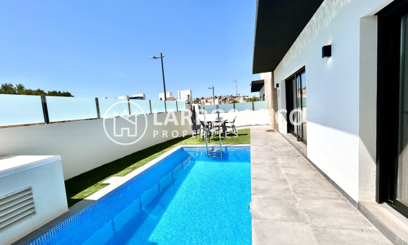 Resale - Detached House/Villa - Villamartin - Costa Blanca