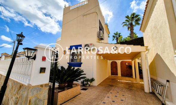 Resale - Detached House/Villa - Villamartin - Costa Blanca