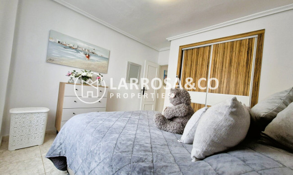 Resale - Detached House/Villa - Villamartin - Costa Blanca
