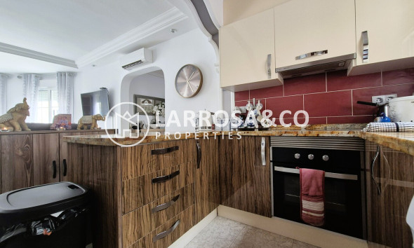 Resale - Detached House/Villa - Villamartin - Costa Blanca