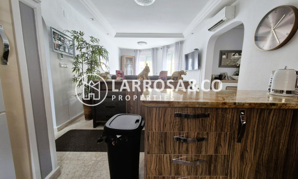 Resale - Detached House/Villa - Villamartin - Costa Blanca