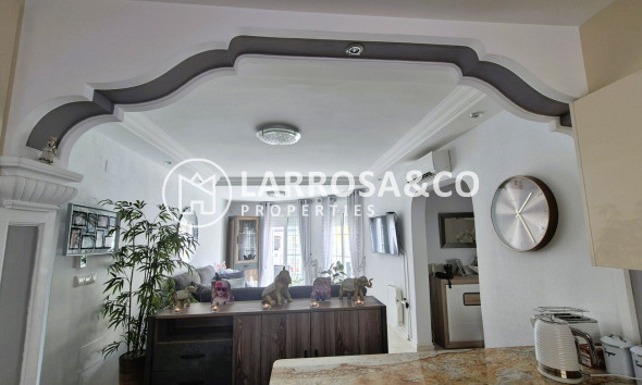 Resale - Detached House/Villa - Villamartin - Costa Blanca