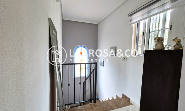 Resale - Detached House/Villa - Villamartin - Costa Blanca
