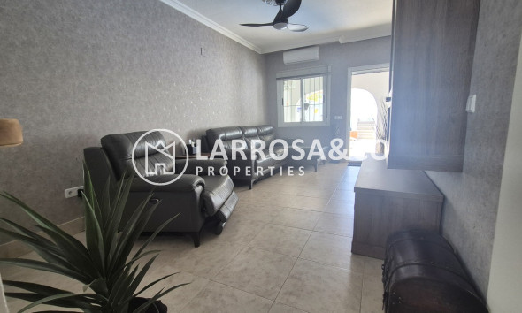 Resale - Semi-detached house - San Miguel de Salinas - Inland