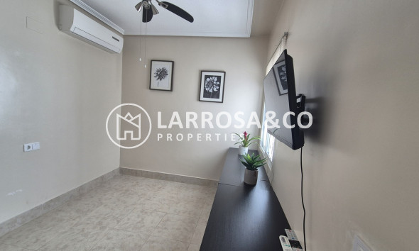 Resale - Semi-detached house - San Miguel de Salinas - Inland