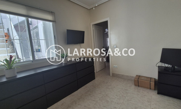 Resale - Semi-detached house - San Miguel de Salinas - Inland