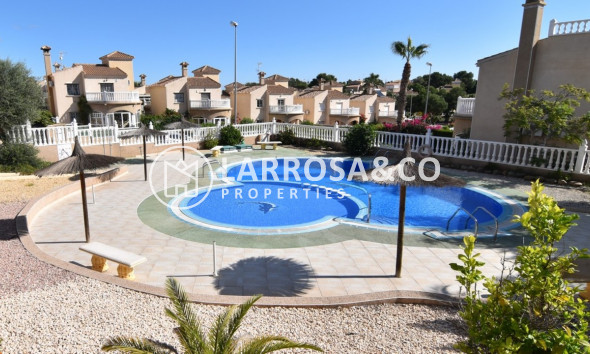 Resale - Semi-detached house - Villamartin - Costa Blanca