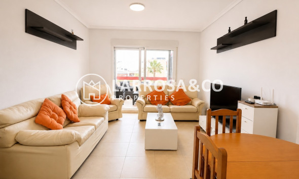 Resale - Apartment - Villamartin - Costa Blanca