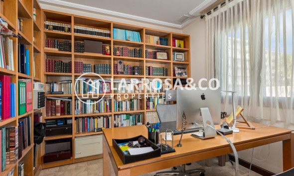 Herverkoop - Villa - Guardamar del Segura - Guardamar Playa